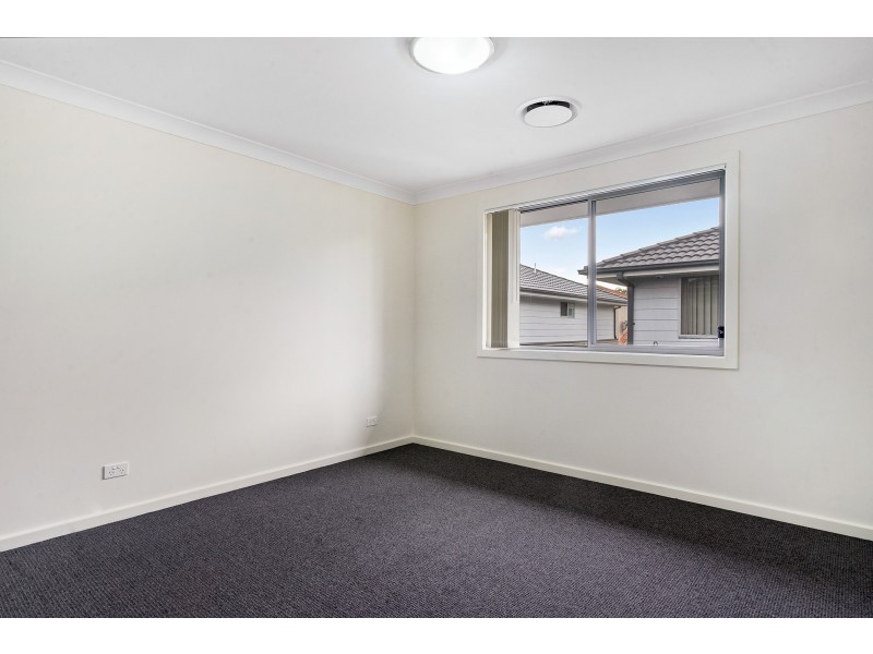 2/100-102 Great Western Highway, Kingswood NSW 2747
