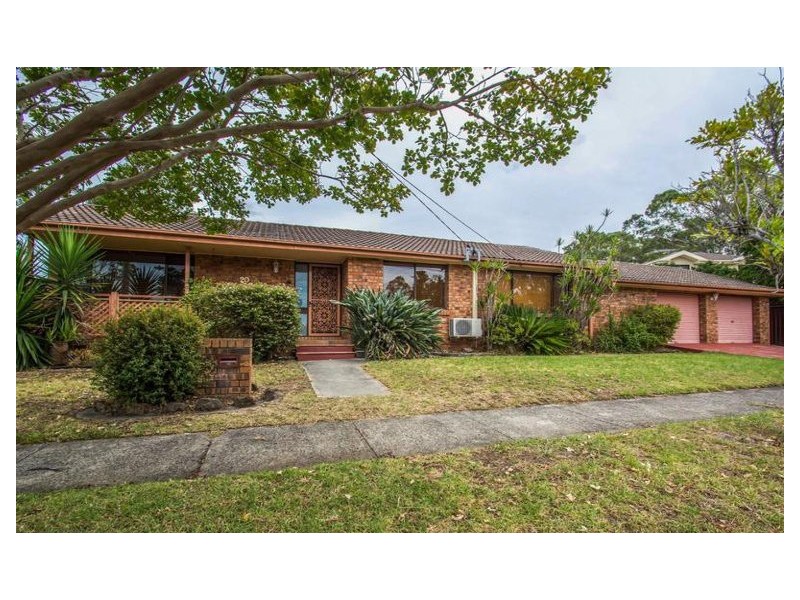 20 Woodlawn Drive, Toongabbie NSW 2146