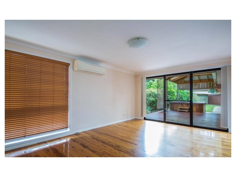 20 Woodlawn Drive, Toongabbie NSW 2146
