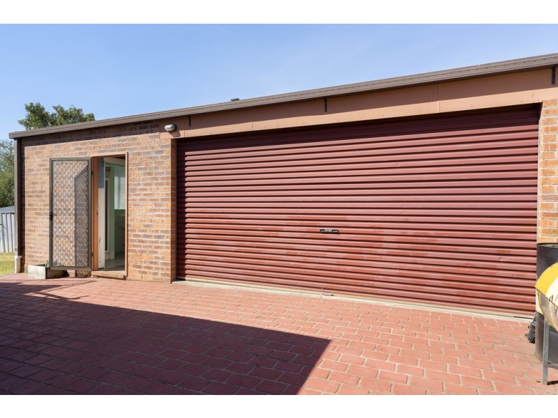 3 Carne Place, Oxley Park NSW 2760