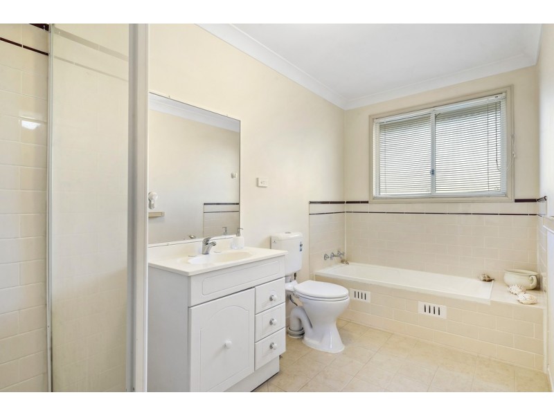 20 Coco Drive, Glenmore Park NSW 2745