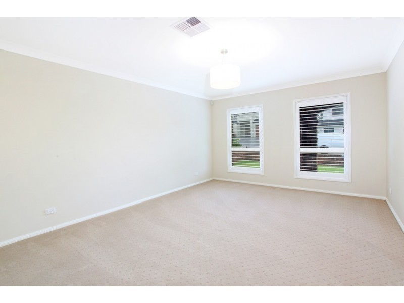 50 Heaton Crescent, Claremont Meadows NSW 2747