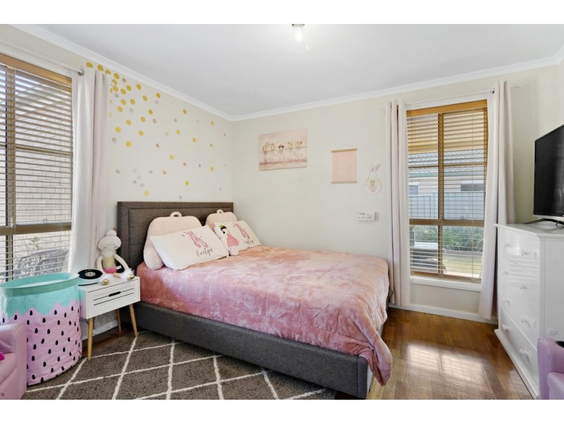 9 Gunara Terrace, Glenmore Park NSW 2745