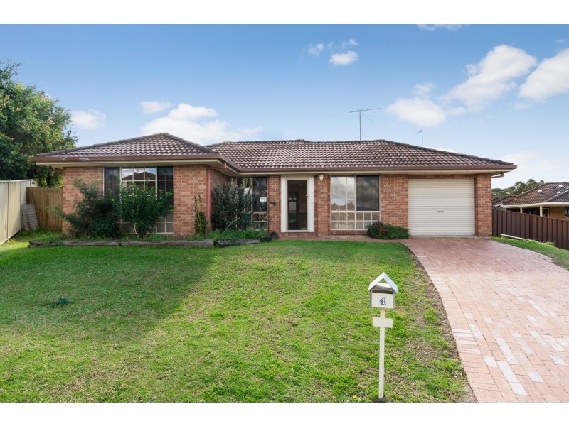 4 Mulloo Place, Cranebrook NSW 2749