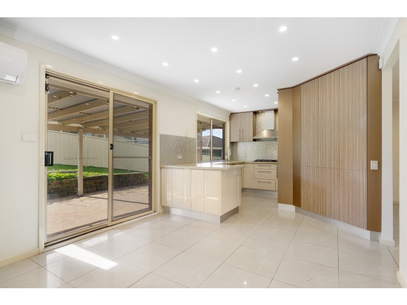 4 Mulloo Place, Cranebrook NSW 2749