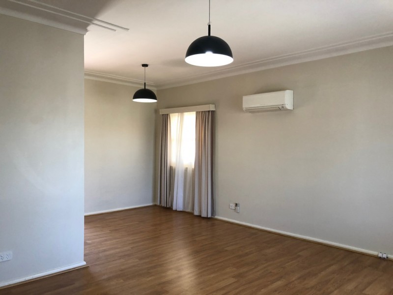 111 Victoria Street, Cambridge Park NSW 2747