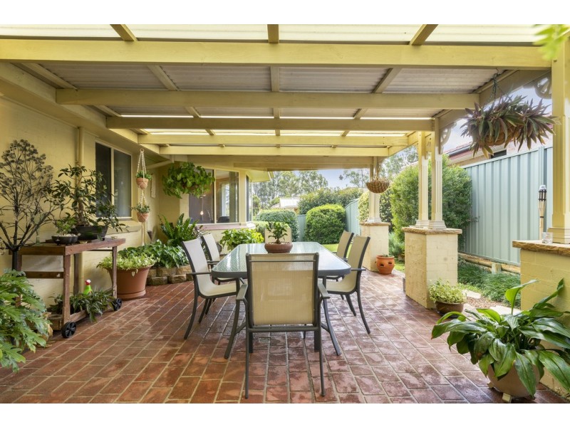 25 Coolabah Crescent, Glenmore Park NSW 2745