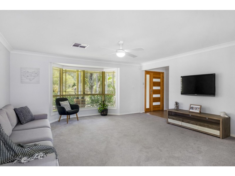 13 Devaney Avenue, Glenmore Park NSW 2745