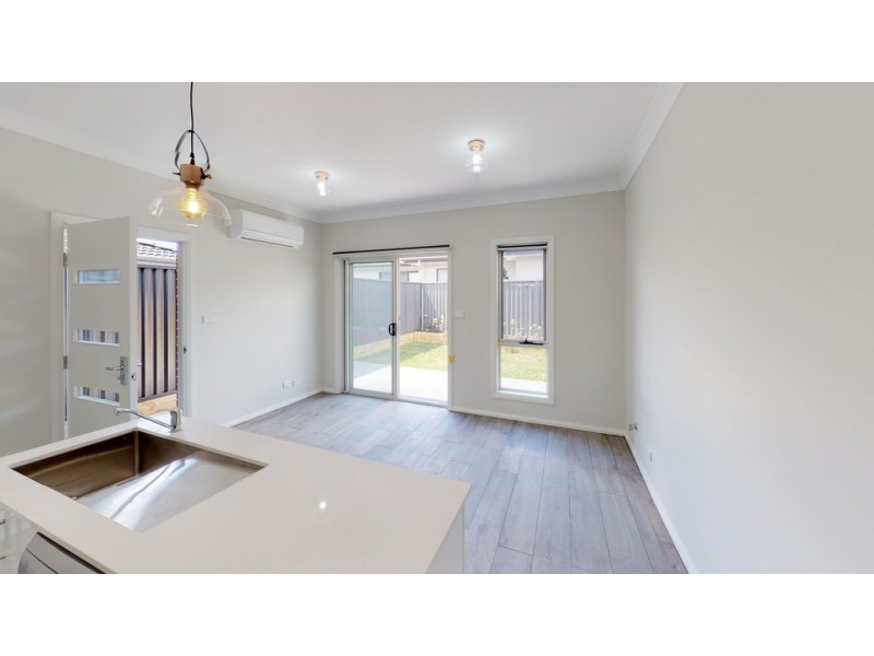 27A Edgewater Drive, Glenmore Park NSW 2745