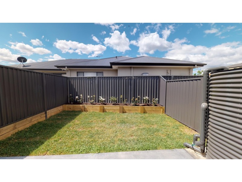 27A Edgewater Drive, Glenmore Park NSW 2745
