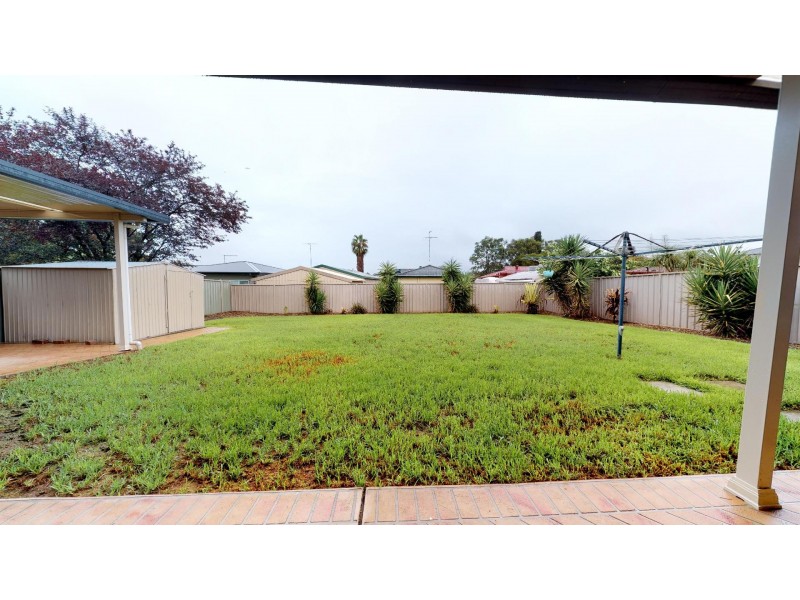 15 Damien Avenue, South Penrith NSW 2750