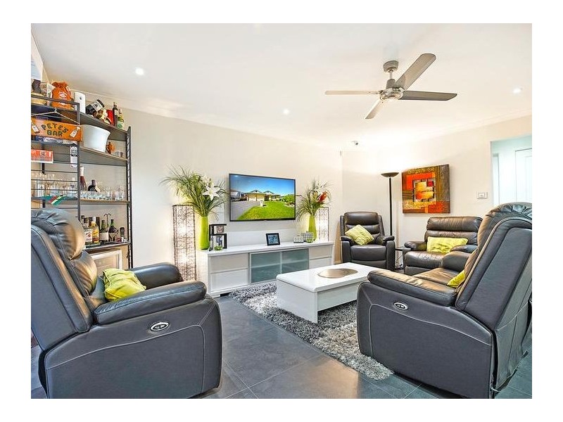 42 Aberdeen Circuit, Glenmore Park NSW 2745