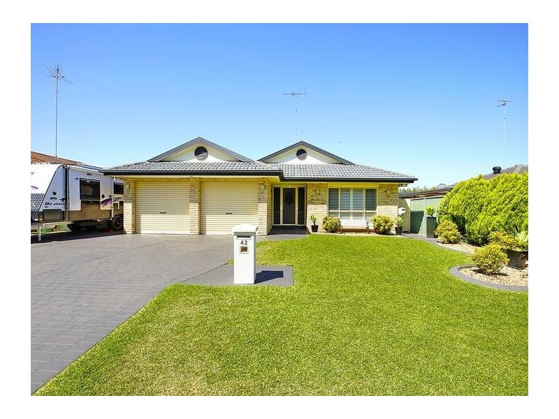 42 Aberdeen Circuit, Glenmore Park NSW 2745