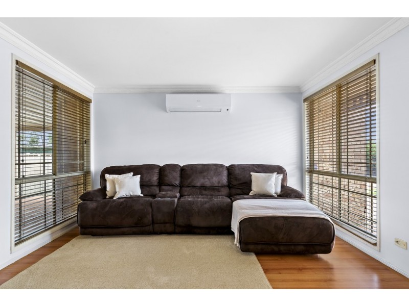 23 Pardalote Place, Glenmore Park NSW 2745