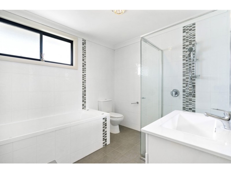 49 Madison Circuit, St Clair NSW 2759