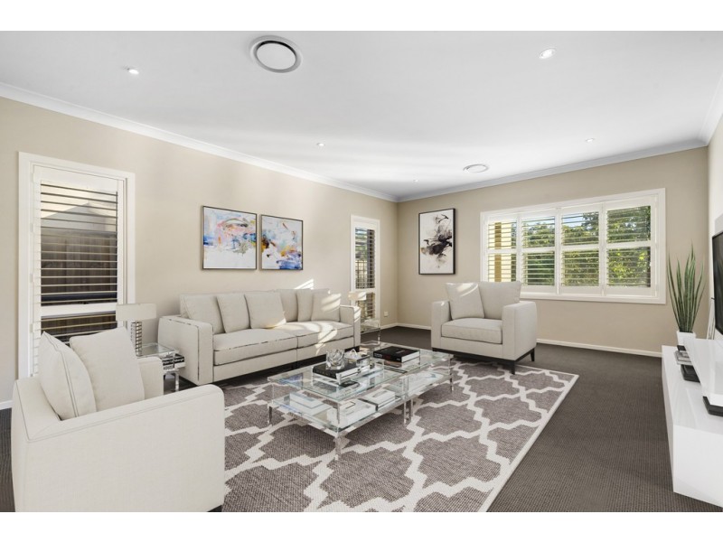 9 Greenlink Drive, Glenmore Park NSW 2745