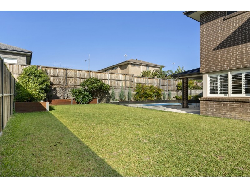 9 Greenlink Drive, Glenmore Park NSW 2745