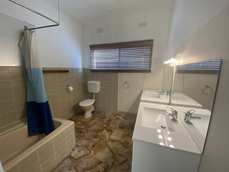 58 River Road, Emu Plains NSW 2750