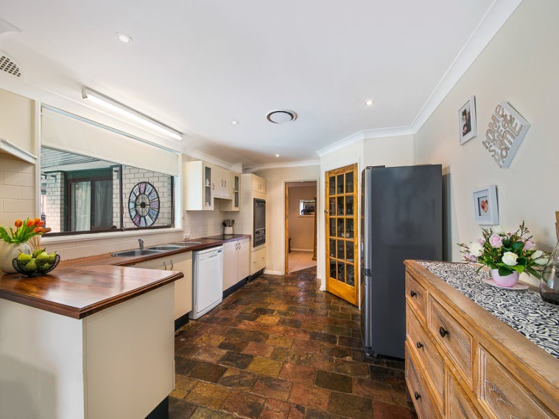 9 Beauty Point Crescent, Leonay NSW 2750