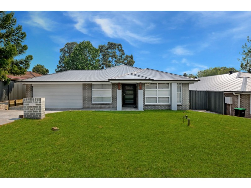 5 Peter Pan Avenue, Wallacia NSW 2745