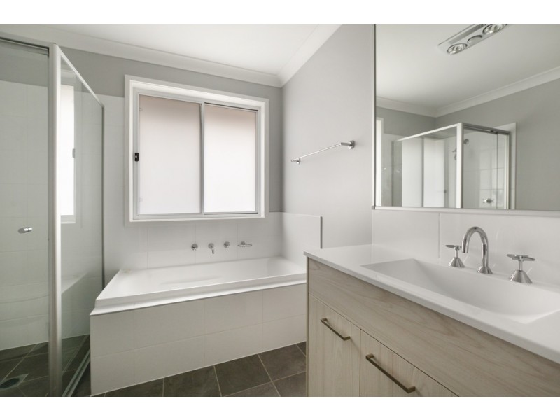 5 Peter Pan Avenue, Wallacia NSW 2745