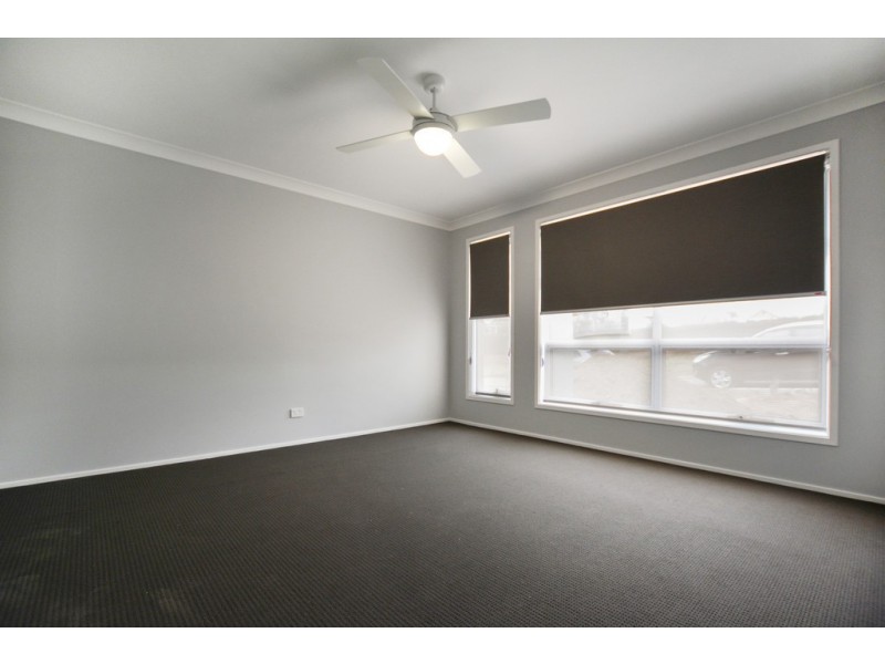 5 Peter Pan Avenue, Wallacia NSW 2745