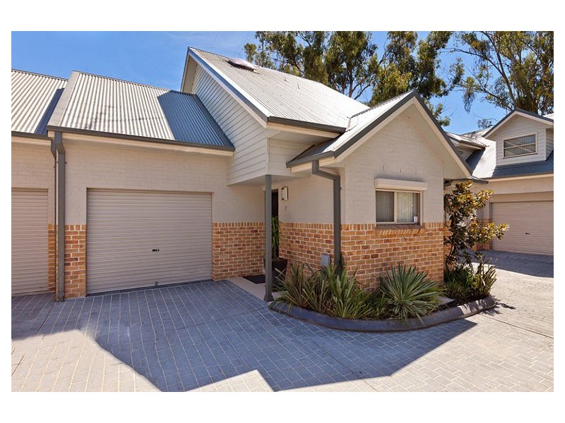 2/141 Jamison Road, Penrith NSW 2750
