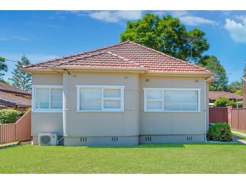16 McNaughton Street, Jamisontown NSW 2750