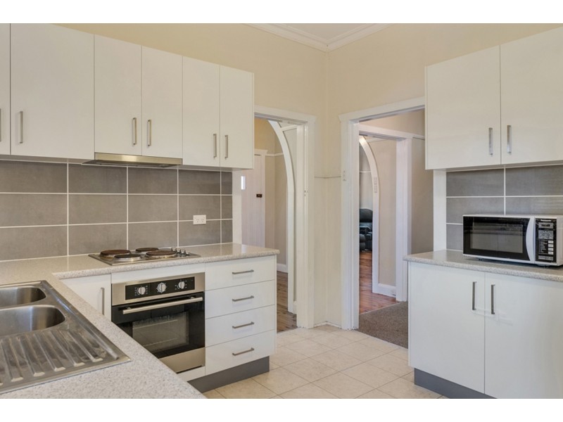 16 McNaughton Street, Jamisontown NSW 2750