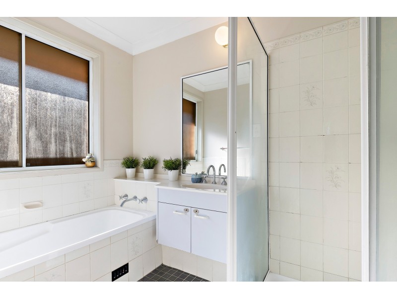 27 Goldmark Crescent, Cranebrook NSW 2749