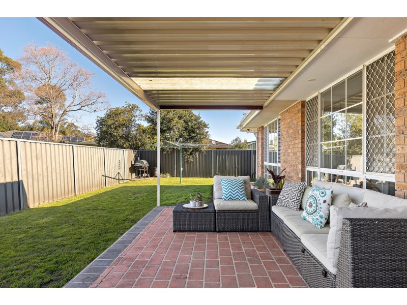 27 Goldmark Crescent, Cranebrook NSW 2749