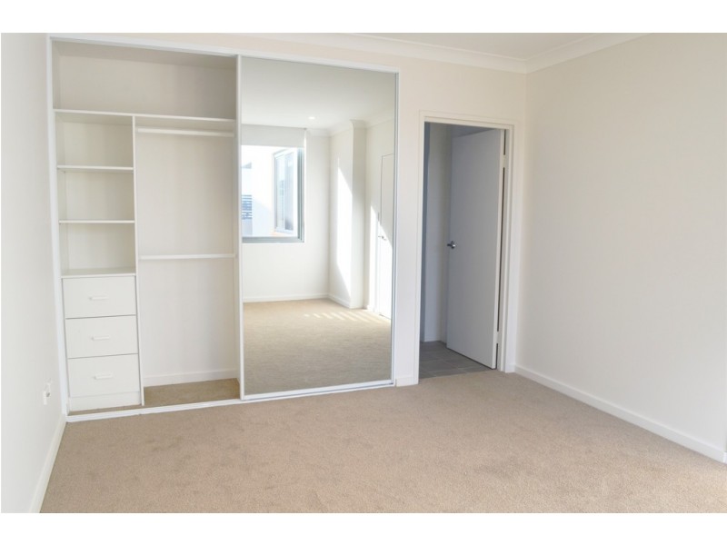 24/71 Deerubbin Drive, Glenmore Park NSW 2745