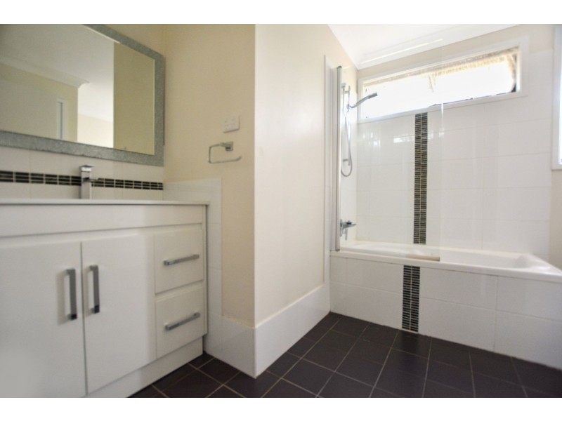 2 Ibis Place, St Clair NSW 2759