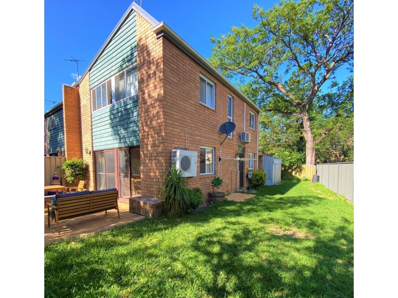 1/4 De Vilnits Parade, Penrith NSW 2750