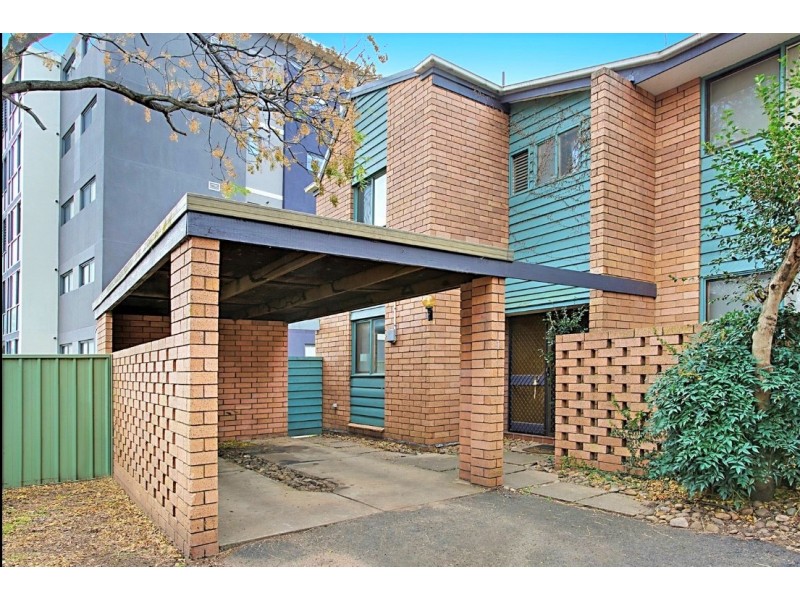 1/4 De Vilnits Parade, Penrith NSW 2750