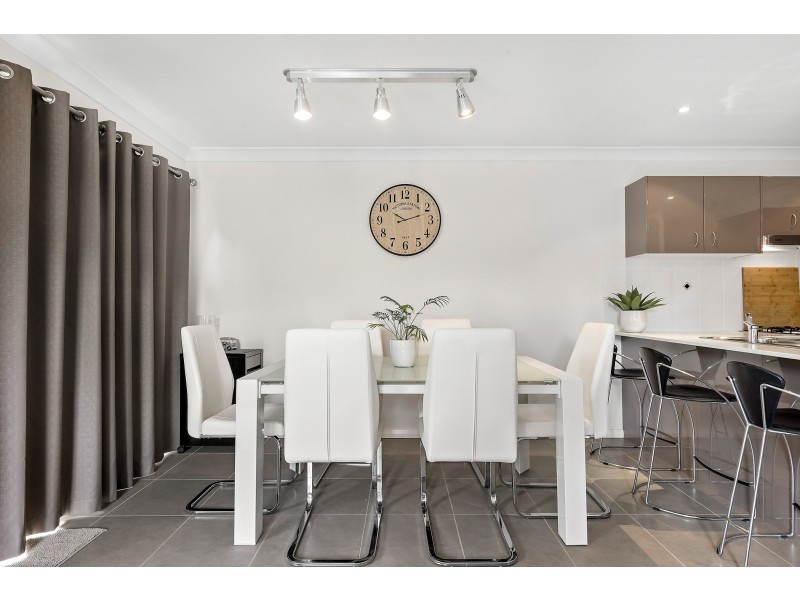 18a Tarrabundi Drive, Glenmore Park NSW 2745