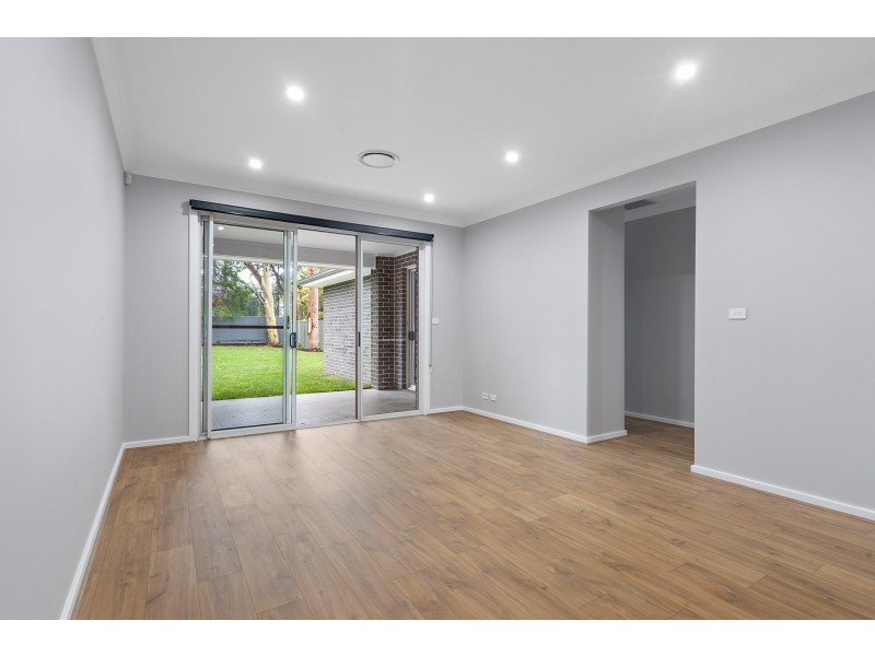 2/11 Calver Street, Mount Riverview NSW 2774