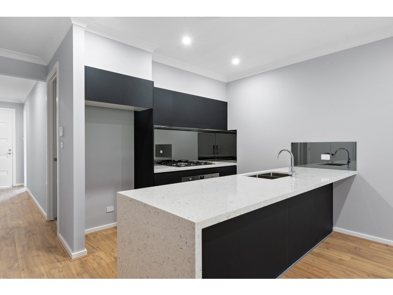 2/11 Calver Street, Mount Riverview NSW 2774