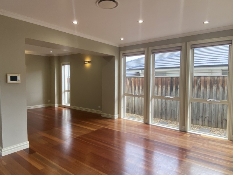 19 Lachlan Court, Kellyville Ridge NSW 2155