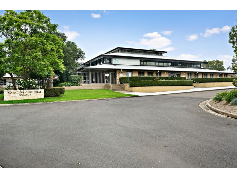 35 Coco Drive, Glenmore Park NSW 2745