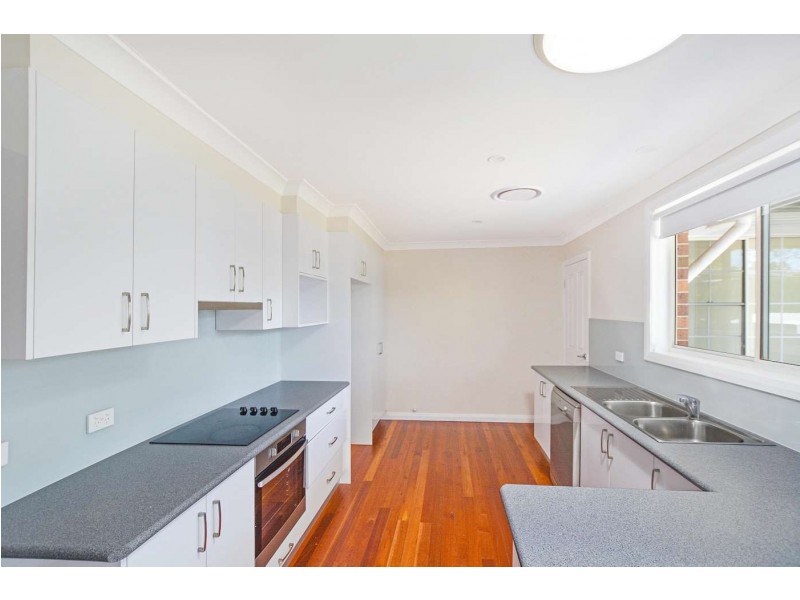 10 Murphy Street, Blaxland NSW 2774