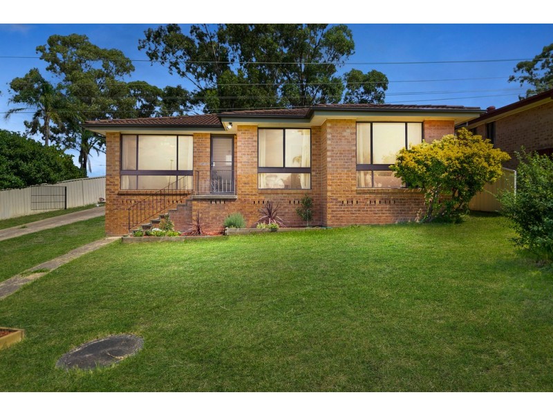 4 Pensax Road, Cranebrook NSW 2749