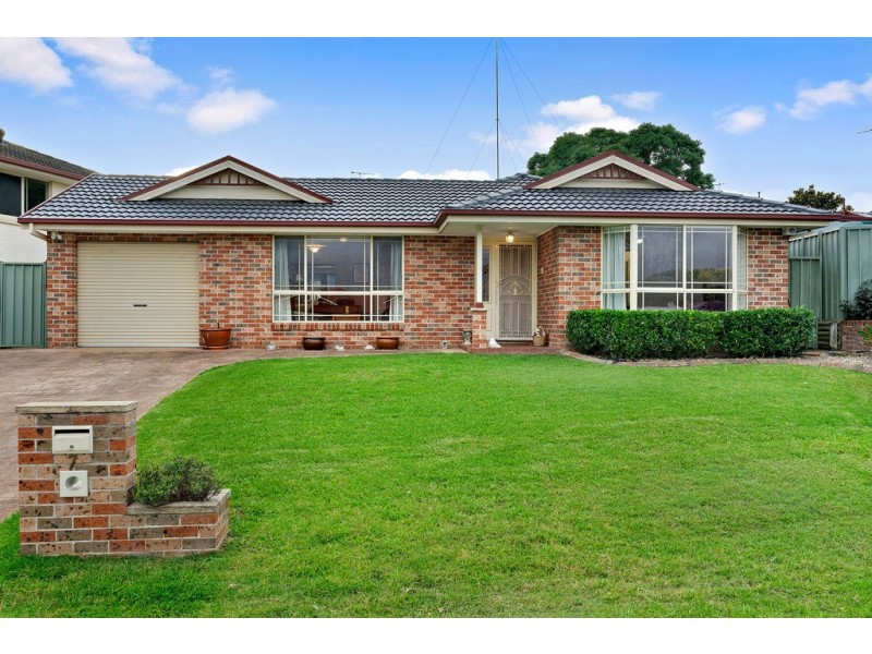 7 Winna Place, Glenmore Park NSW 2745
