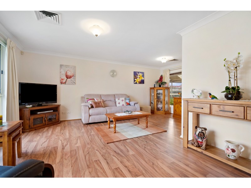 7 Winna Place, Glenmore Park NSW 2745