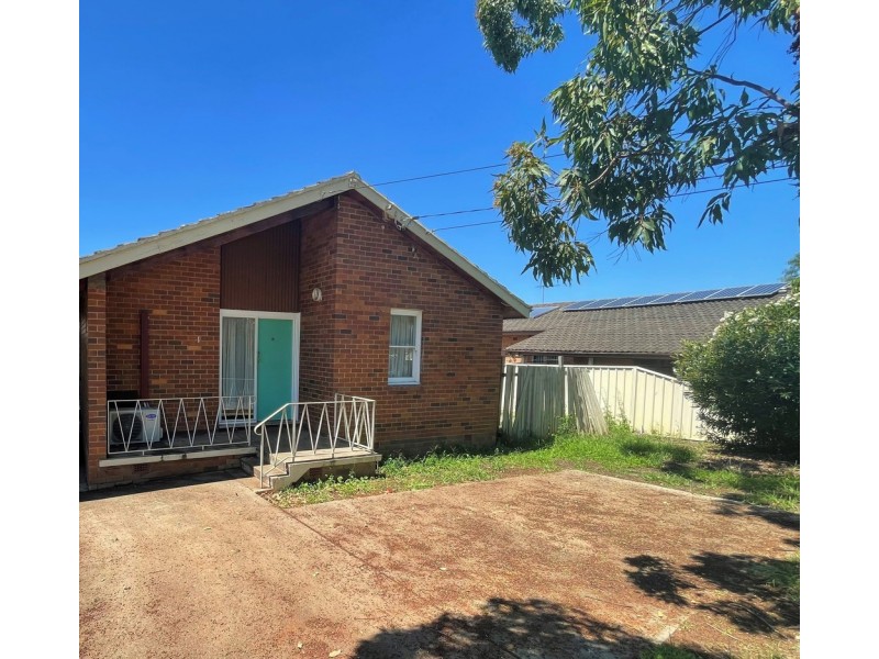 15 Copeland Road, Lethbridge Park NSW 2770