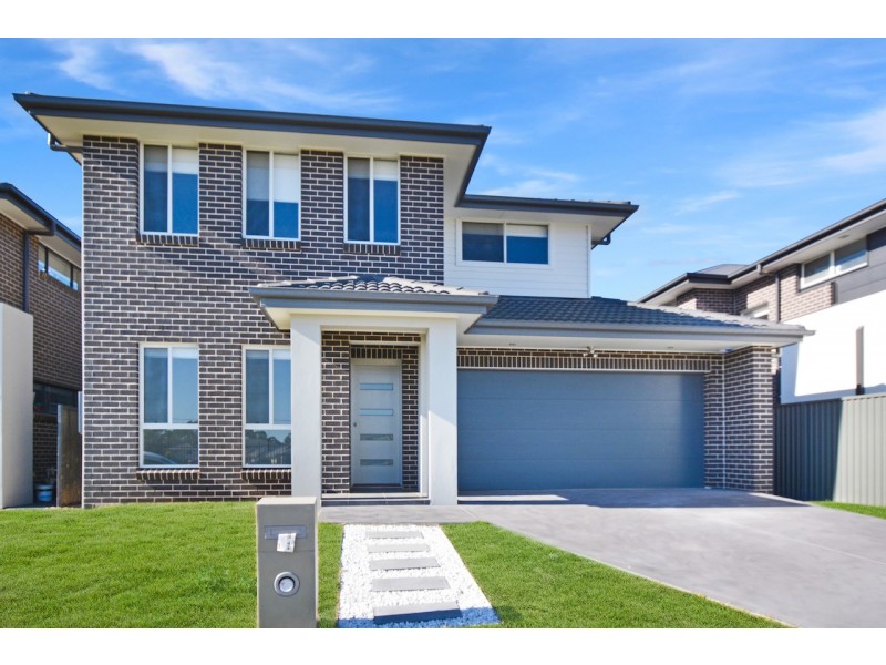 5 Sawsedge Avenue, Denham Court NSW 2565