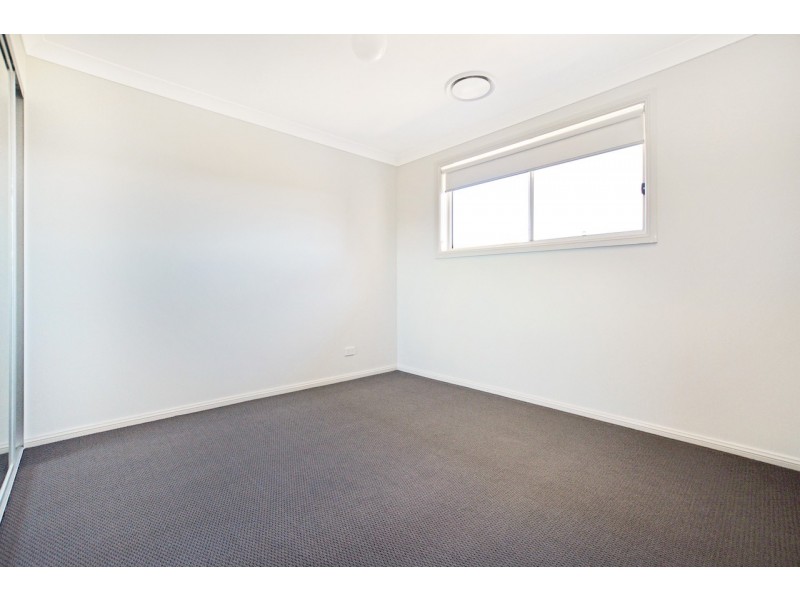 5 Sawsedge Avenue, Denham Court NSW 2565