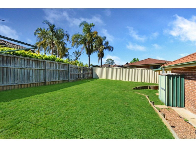 10 Poa Place, Glenmore Park NSW 2745