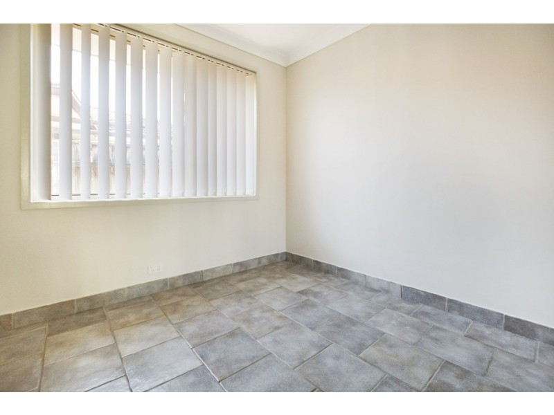10 Poa Place, Glenmore Park NSW 2745
