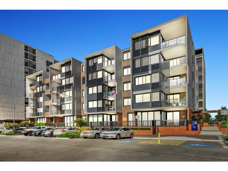 908/81B Lord Sheffield Circuit, Penrith NSW 2750